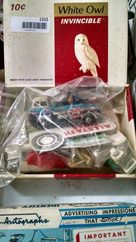 lot 1315 image: Asstd toys Minis
