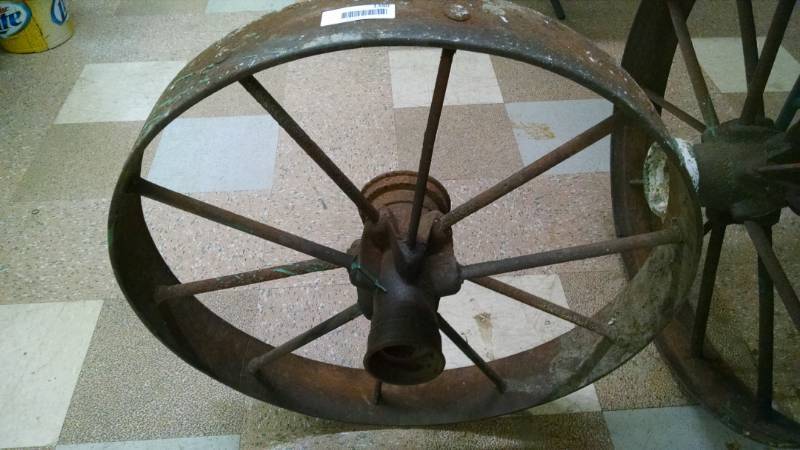lot 1380 image: Old Iron Wagon Wheel