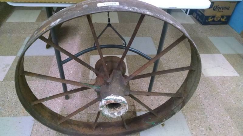 lot 1381 image: Old Iron Wagon Wheel