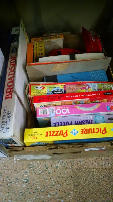 lot 1385 image: Games & Puzzles