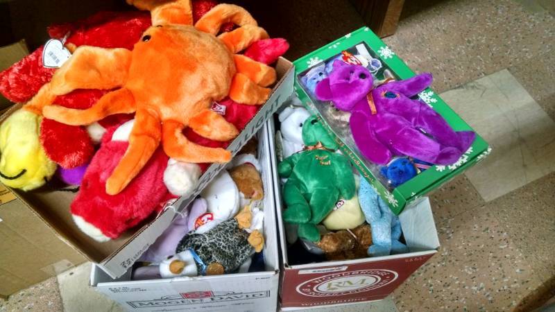 lot 1390 image: 3 Boxes of Ty Beanie Babies - like new