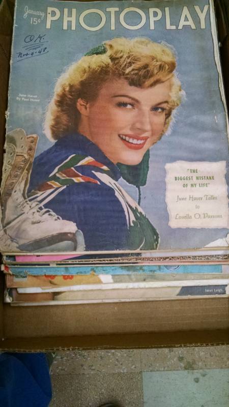 lot 1331 image: Old Photo Play Magazines