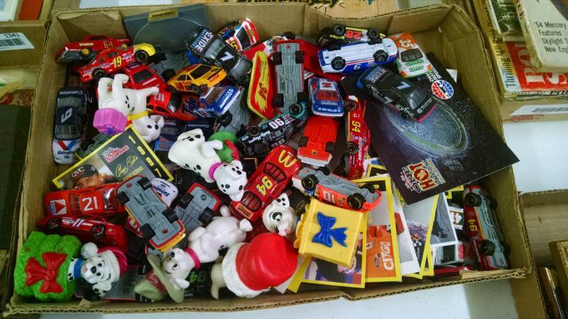 lot 1338 image: Hot Wheels etc.