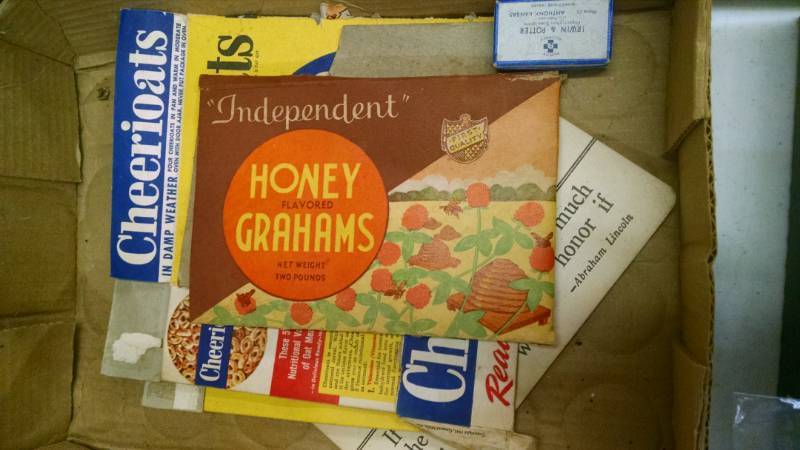 lot 1356 image: Asstd Advertising