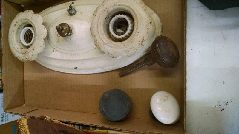 lot 1364 image: Old Hardware