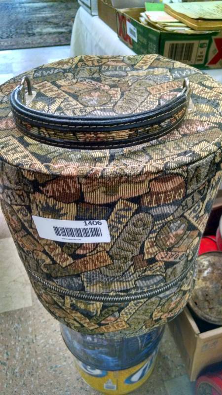 lot 1406 image: Hat Box & 2 Hats