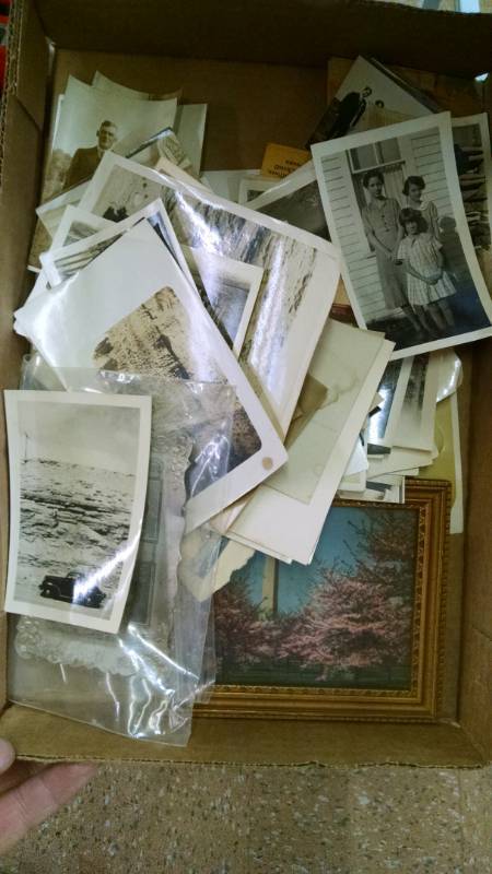 lot 1429 image: Lot of Vintage Photos - B&W