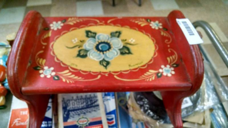 lot 1438 image: Tole Painted Childs Rocking Stool