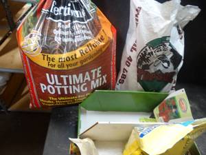 lot 26562 image: Lot of Lawn & Garden Care