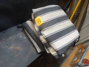 lot 26564 image: 6 Black & Grey Patio Cushions