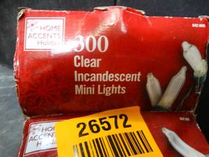 lot 26572 image: 300ct Mini Clear Christmas Lights