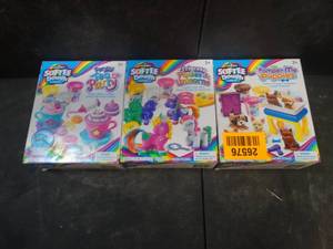 lot 26576 image: 3 New Packs of Crazy Art Softee Dough