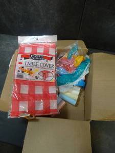 lot 26577 image: Lot of Misc. Party Supplies
