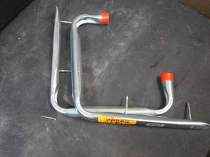 lot 26583 image: 2 Stanley Hardware Shelf Support Bars