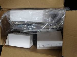 lot 26592 image: Set of 2 New Tables Lamps