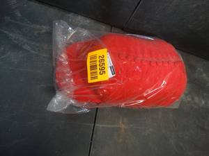 lot 26595 image: 12 Red s-m Fitted Ball Caps