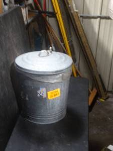 lot 22704 image: Vintage Metal Small Trash Bin