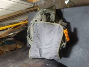 lot 22708 image: Army Green Duffle Bag