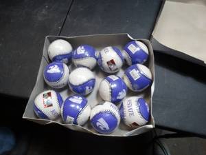 lot 22666 image: 12 Brand New K-State Baseballs