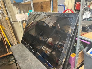 lot 26624 image: Samsung SQ01 58 TV