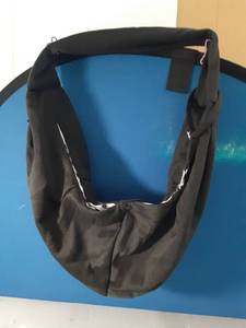 lot 570 image: Dog Sling Carrier, Soft Bottom Small Dog Cat Purse - Retail $0