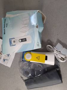 lot 598 image: Mesh Nebulizer VS30 Portable Inhaler with Carrying Case - Retail $25