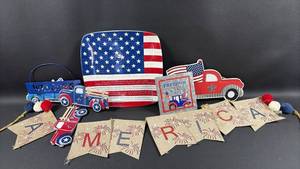 lot 6 image: Patriotic American Themed Home Decor and Ceramic Platter