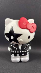lot 46 image: Funko Sanrio Hello Kitty Starchild from KISS