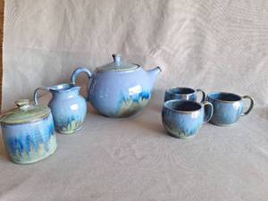 lot 87 image: Blue Glazed Ceramic Tea Set with Teapot Mugs Sugar Bowl and Creamer