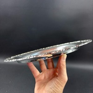 lot 312 image: Silverplate Round Tray 10 inch diameter