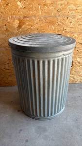 lot 327 image: Vintage Deep Ripple Galvanized Steel Trash Can with Lid