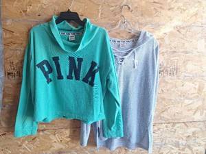 lot 400 image: Pink by Victoria Secret