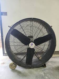 lot 16684 image: ProStandard Direct Drive Drum Fan with Wheels