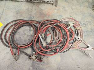 lot 17797 image: Heavy Duty Jumper Cables - Set of 3