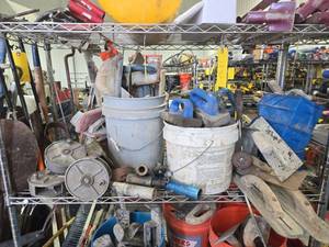 lot 17811 image: Industrial Lot of Concrete Forming Tools