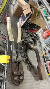 lot 17832 image: MAX Tie Wire Tool TW1061T-PC with Wire Spools, Crimper