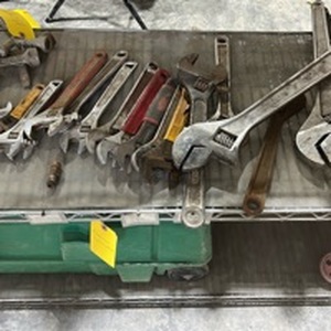 lot 17833 image: Mixed Lot of Pipe Wrenches and Adjustable Wrenches