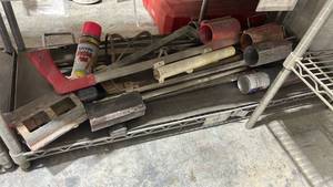 lot 17837 image: Marking Paint Guns, Mixing Bits