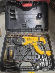 lot 17855 image: DeWalt D25263 SDS Rotary Hammer Drill with Case