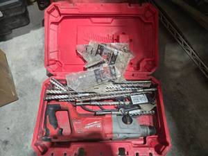 lot 17863 image: Milwaukee 5262-21 SDS Plus Rotary Hammer Drill with Case and Bits
