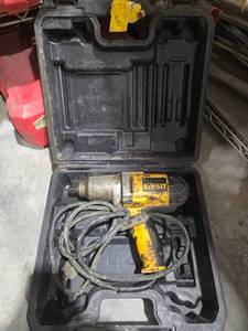 lot 17865 image: DeWalt DW292 12 Inch Electric Impact Wrench with Case