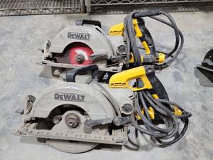 lot 17886 image: DeWalt DWS535B 7-14 Inch Worm Drive Circular Saws