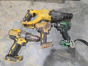 lot 17904 image: Mixed Brand Cordless Power Tool Lot - DeWalt Drill, Impact Drivers and Hammer Drill