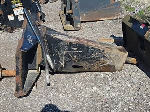 lot 13313 image: Mounted Hydraulic Breaker Attachment