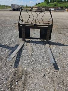 lot 13327 image: Skid Steer Pallet Fork Attachment