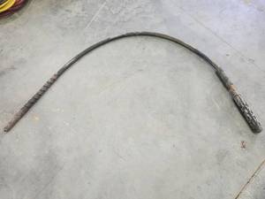 lot 16717 image: Industrial Vibrator Whip