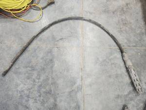 lot 16718 image: Industrial Vibrator Whip