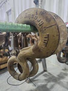lot 16735 image: Industrial Cast Iron Pulley Block and Tackle Hoist System