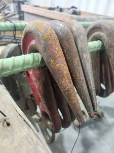lot 16746 image: Industrial Lifting Hooks Set