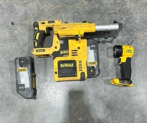 lot 17930 image: DeWalt Cordless Brushless Hammer Drill with LED Light Kit